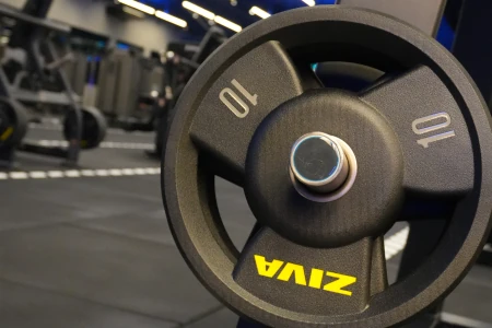 Musculação se torna aliada da saúde feminina após os 30